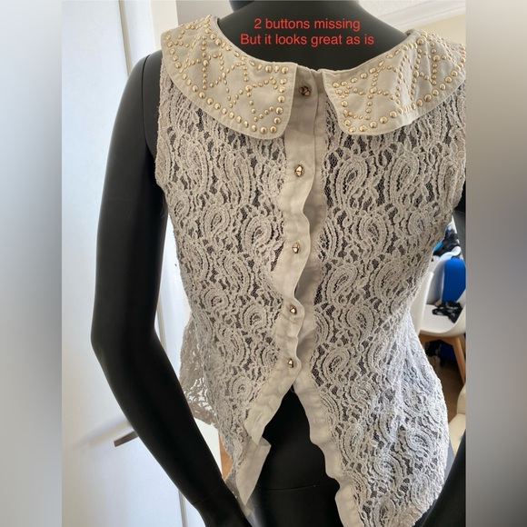 Vintage Lace Top with Gold-Studded Collar - Picture 5 of 6